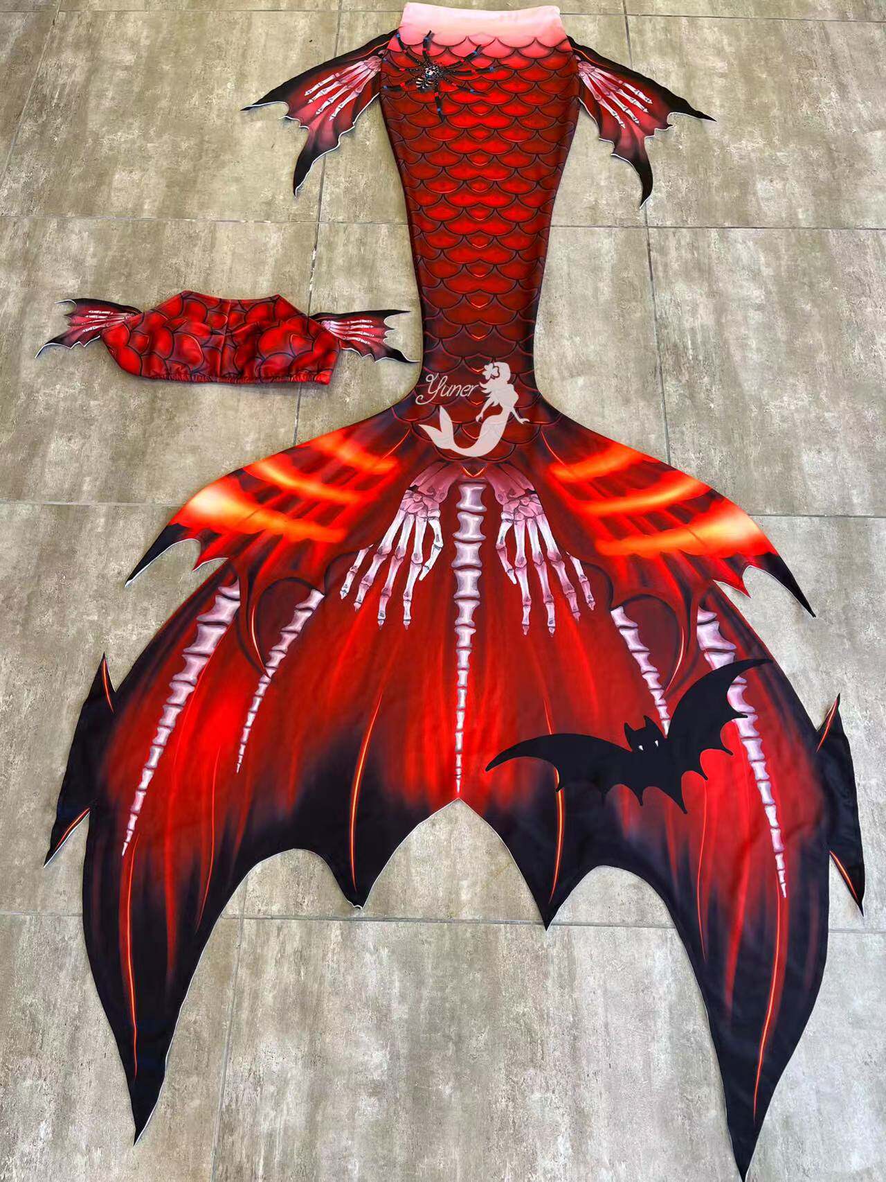 Aquarium & Marine Museum - Original Male And Female Mermaid Fish