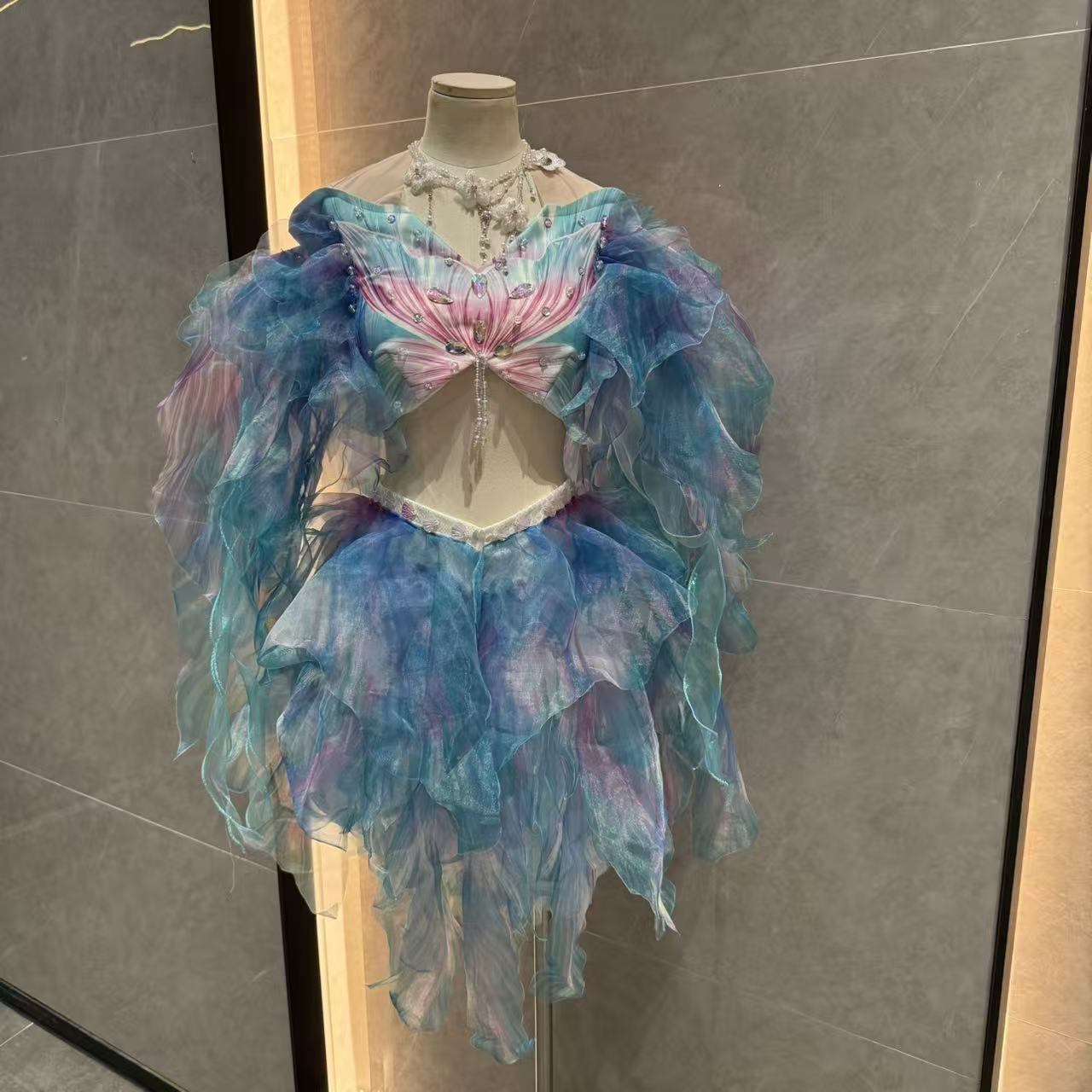 Mermaid Water Dance Skirt Prin - Aquarium & Marine Museum recension och pris